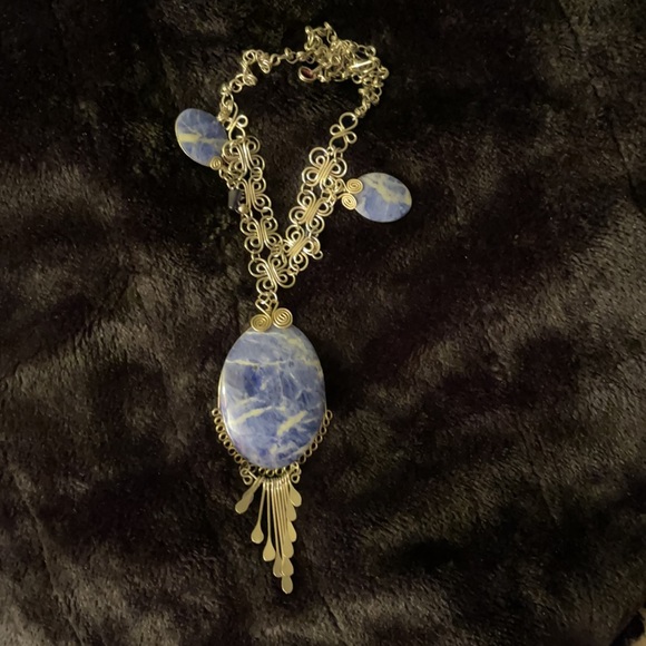 Lapis Necklace.   BL/BL - Picture 2 of 4